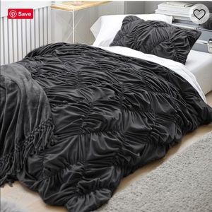 Twin XL Comforter and Sham Set